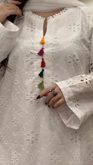 White Serenity – Premium Chikankari 3 Piece Lawn Suit