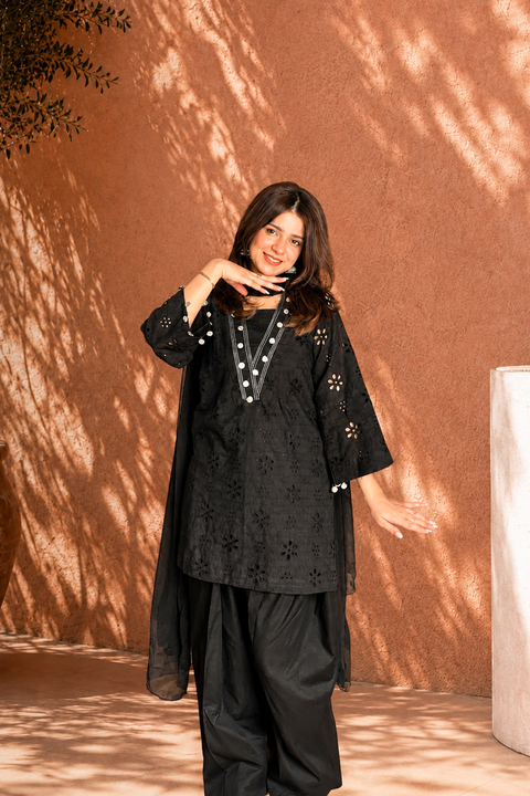 Midnight Black – Chikankari 3 Piece Suit