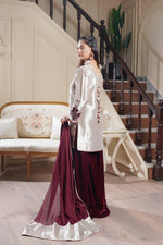 Regal Zari